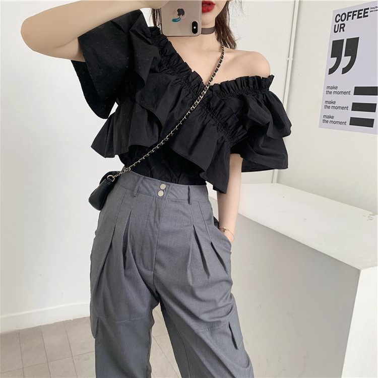 ブラウス レディース トップス カットソー シャツ M L XL ブラック 黒 大人カラー モノトーン 春 夏 無地 ショート丈 ショート コンパクト オフショルダー フリル 半袖 Vネック フェミニ