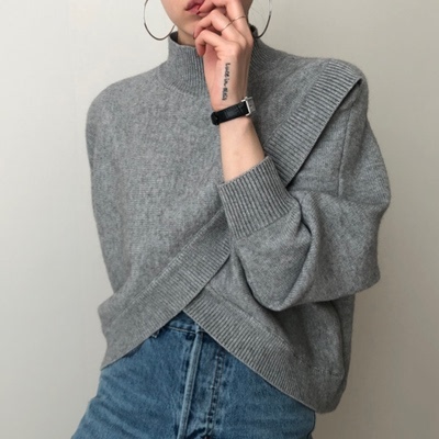 トップス ニット アシンメトリー 長袖 レディース ハイネック タートルネック クロス デザイン 巻き セーター カットソー ゆったり 大きめ 体型カバー 着痩せ ショート丈 お洒落 オシャレ かわい