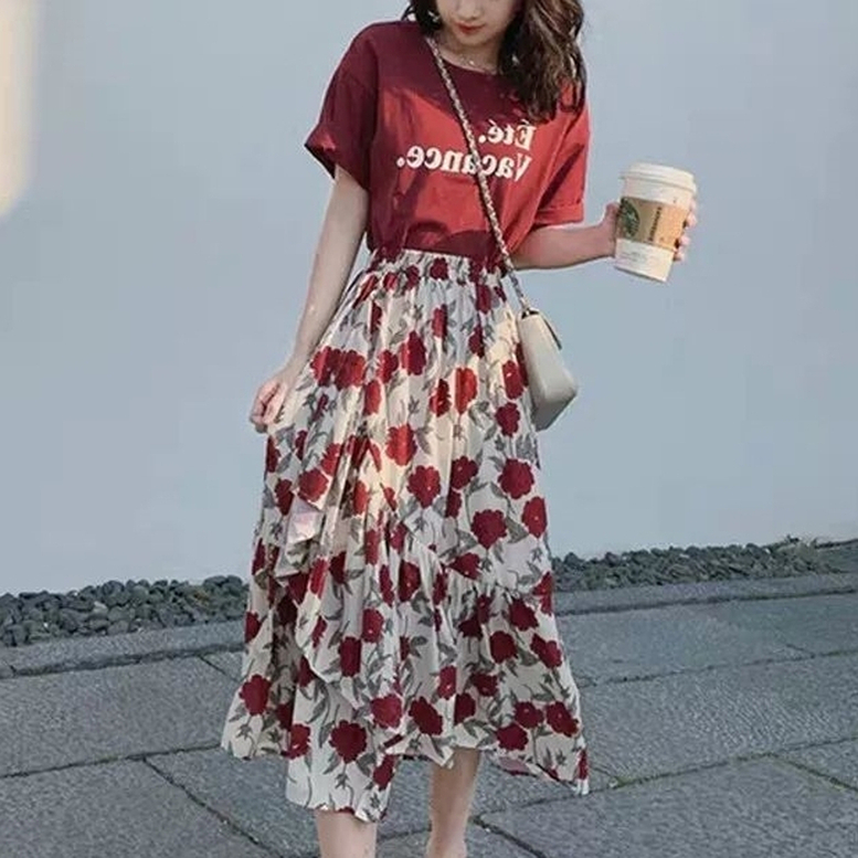 フラワースカートカジュアルセット セットアップ レディース ツーピース 2点セット 上下セット Tシャツ スカート セット ロゴ 半袖 ラウンドネック シャツ トップス 花柄 シフォン フレア ロング