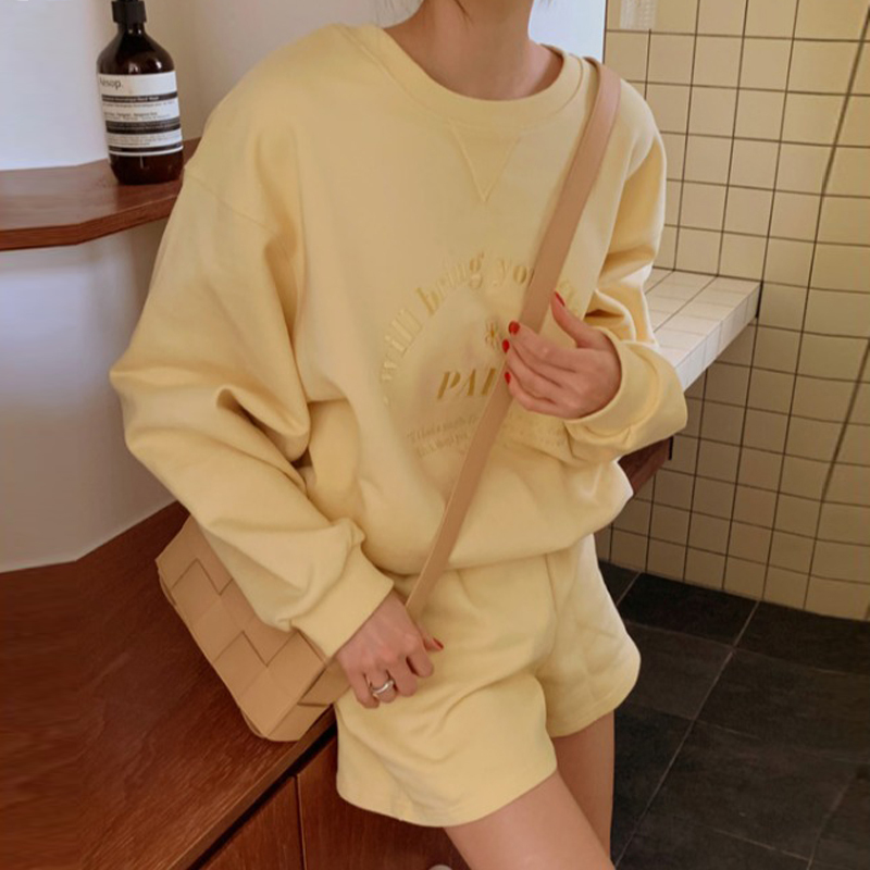 セットアップ トップス ボトムス ショートパンツ スウェット トレーナー ジャージ レディース 袖あり 長袖 ドロップショルダー ラウンドネック 刺繍 英字 上下セット 2点セット ツーピース かわい
