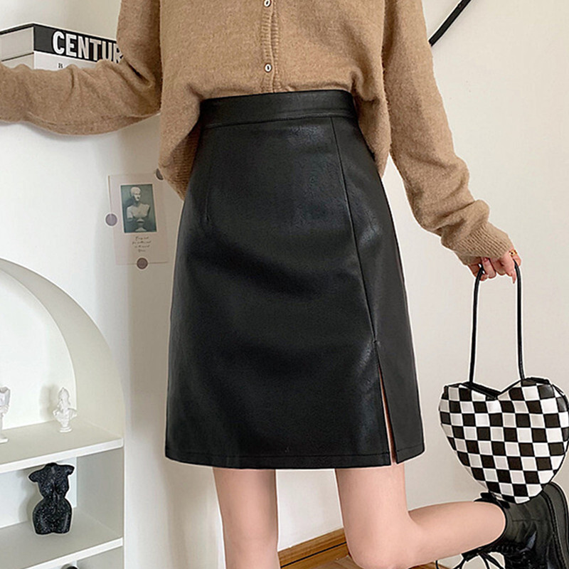 Aラインスカート スカート ボトムス ミッドスカート ショート ショート丈 膝丈 ひざ丈 膝上 Aライン レザー PU かわいい 大人可愛い きれいめ シンプル カジュアル 大人 おしゃれ お洒落 大