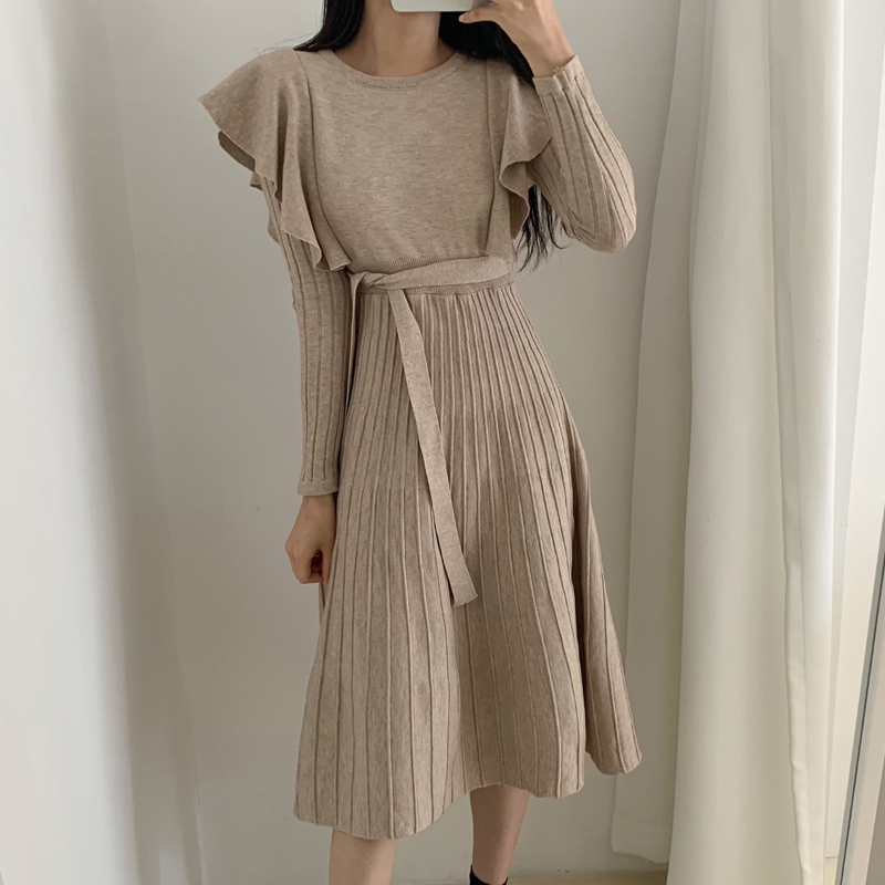 ワンピース ドレス 膝下 ミモレ ミモレ丈 ロング ロング丈 長袖 ラウンドネック フレア レース リボン ウエストリボン ニット かわいい 大人可愛い きれいめ シンプル カジュアル 大人 おしゃれ