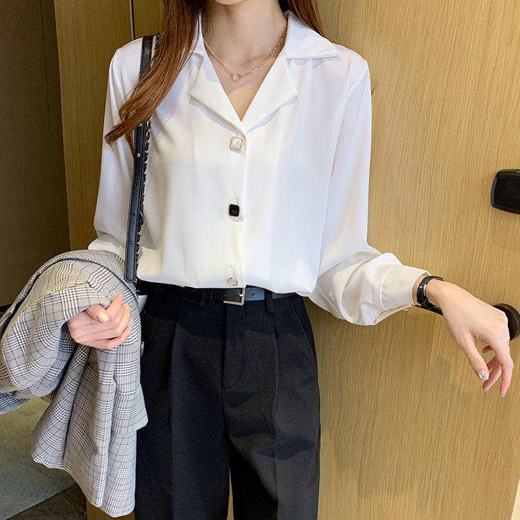 春秋 シフォン トップス トップス ブラウス ショート丈 袖あり 長袖 Vネック 襟付き スリム レギュラー ふわふわ 前開き 透け感 ボタン 異素材MIX 大人可愛い シンプル お洒落 レトロ 大人
